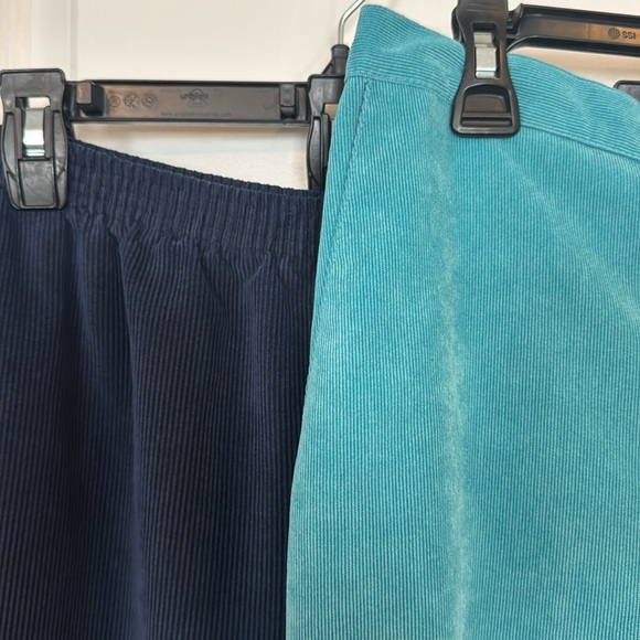 Alfred Dunner Teal and Navy 2 pair pull on corduroy Pants slacks trousers 16P - Picture 3 of 14